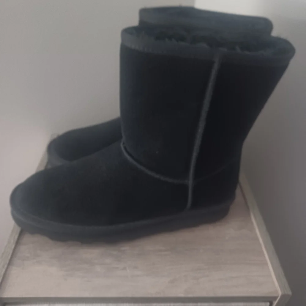 Time And Tru Leather Fur Lined Boots Sz 6